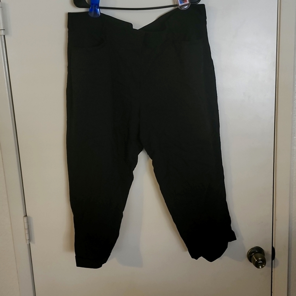 Capri pants